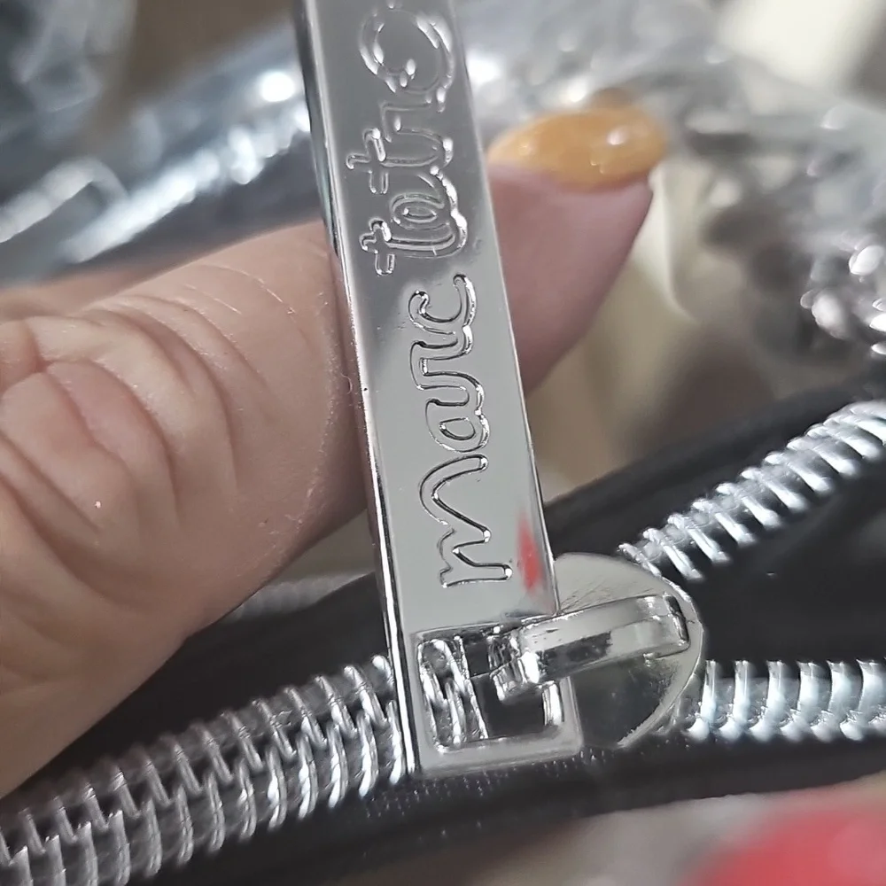 NWT Marc TETRO Crossbody  with Boston Terrier Design - Picture 3 of 4